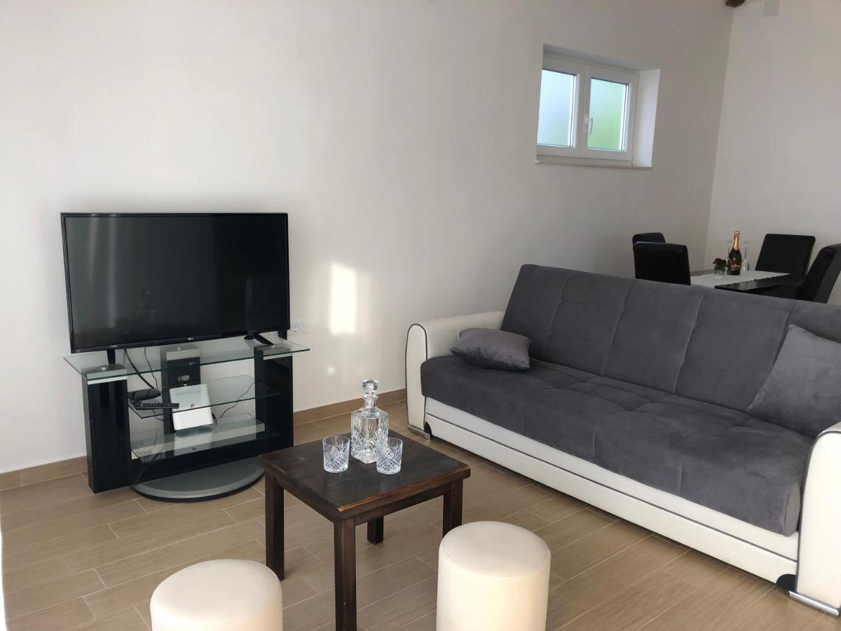 Milla 2 Apartment Rijeka Luaran gambar
